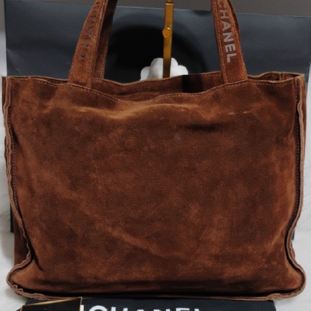 Authentic CHANEL Vintage Brown Suede Tote Handbag W Dust Bag - Picture 4 of 16